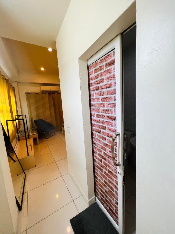 Aekkalukthai Hostel Rayong Esterno foto